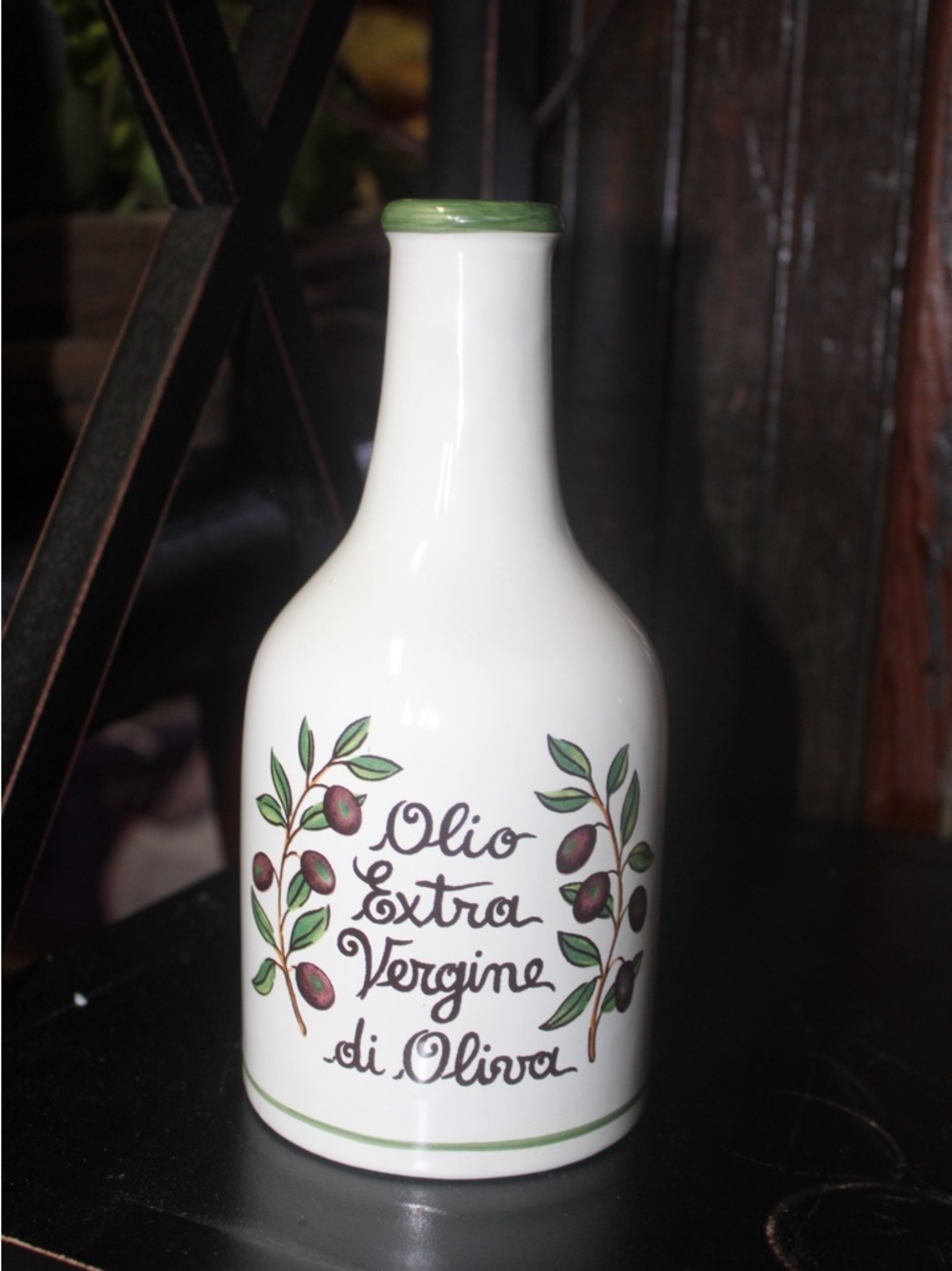 Williams Sonoma White Extra Virgin Olive Oil Bottle by Oleificio Ranieri 16.9 oz